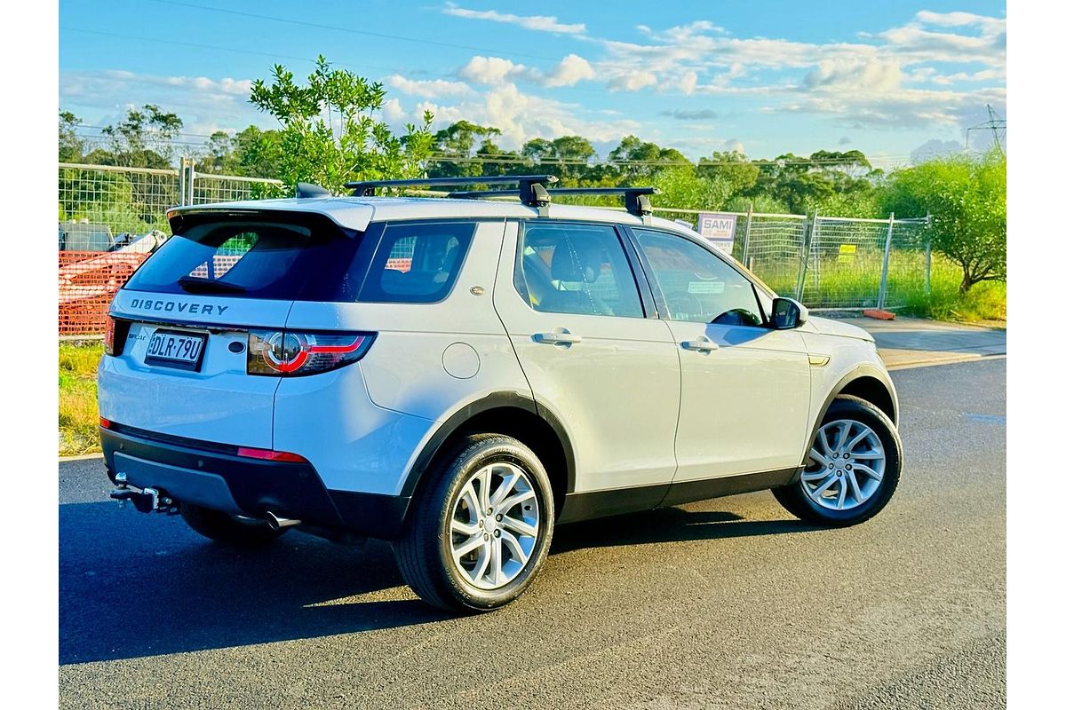 2017 Land Rover Discovery SD4 SE Series 5