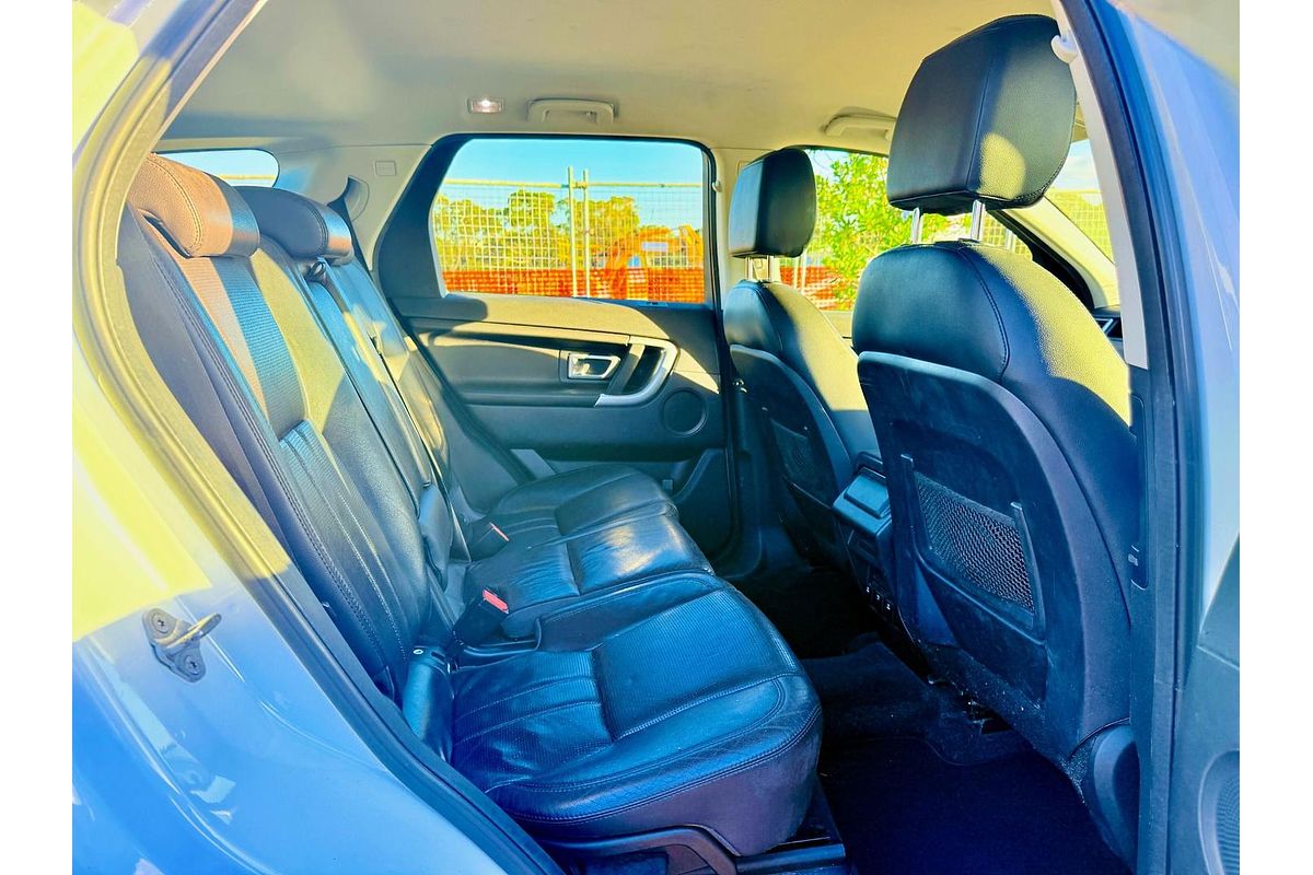 2017 Land Rover Discovery SD4 SE Series 5