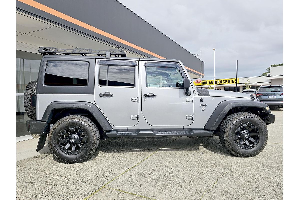 2013 Jeep Wrangler Unlimited Sport JK