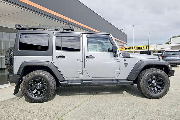 2013 Jeep Wrangler Unlimited Sport JK