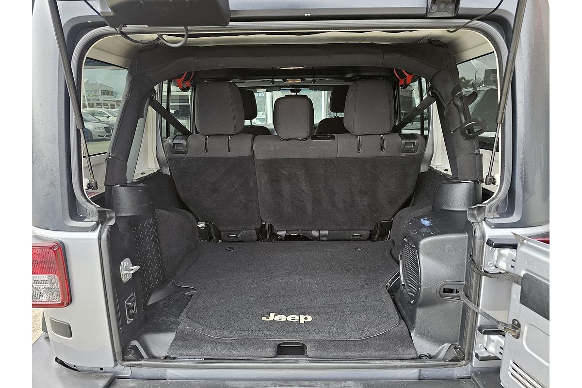 2013 Jeep Wrangler Unlimited Sport JK