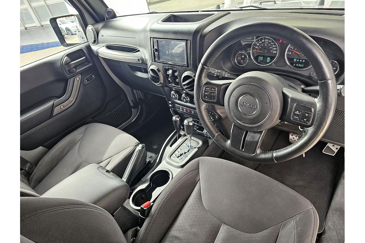2013 Jeep Wrangler Unlimited Sport JK