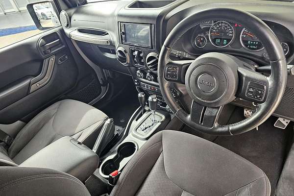 2013 Jeep Wrangler Unlimited Sport JK