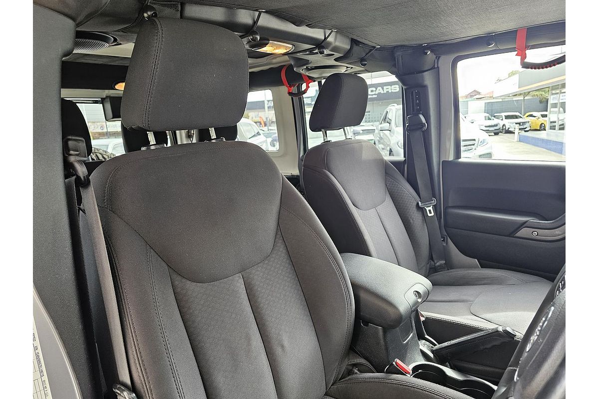 2013 Jeep Wrangler Unlimited Sport JK