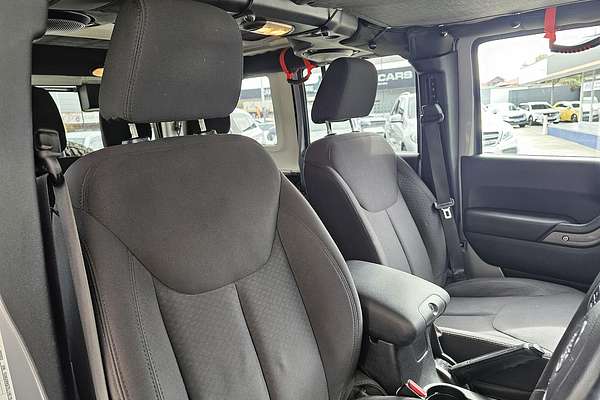 2013 Jeep Wrangler Unlimited Sport JK
