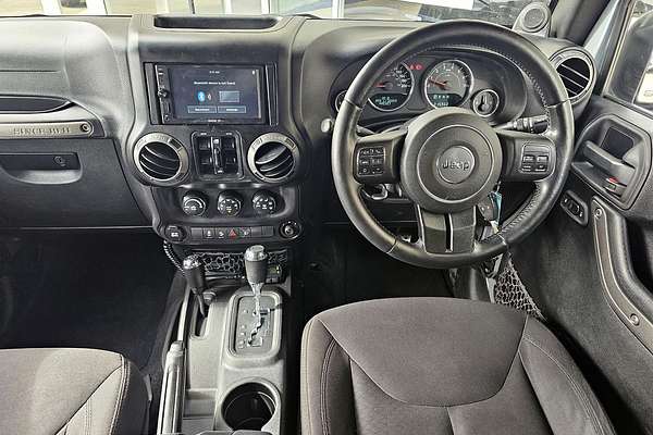 2013 Jeep Wrangler Unlimited Sport JK