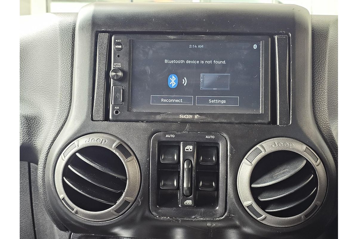 2013 Jeep Wrangler Unlimited Sport JK