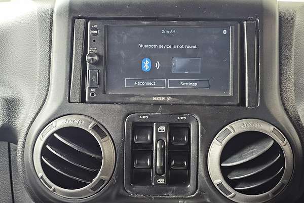 2013 Jeep Wrangler Unlimited Sport JK