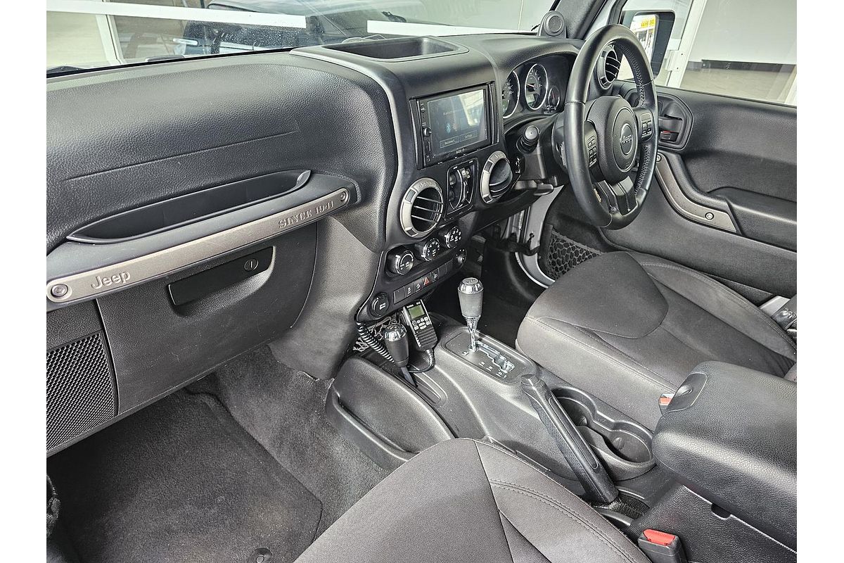 2013 Jeep Wrangler Unlimited Sport JK