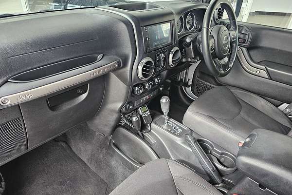 2013 Jeep Wrangler Unlimited Sport JK