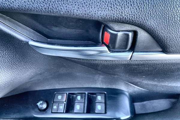 2019 Toyota Camry Ascent ASV70R