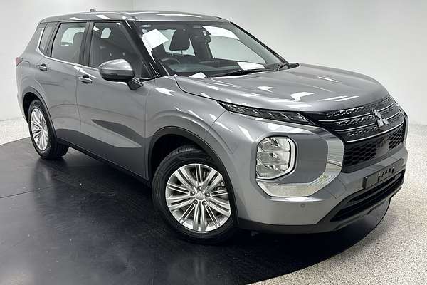 2022 Mitsubishi Outlander ES ZM