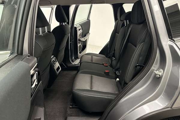 2022 Mitsubishi Outlander ES ZM