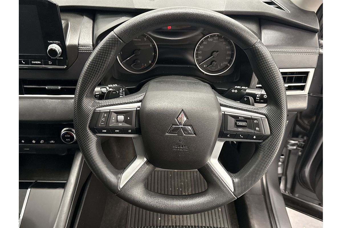 2022 Mitsubishi Outlander ES ZM