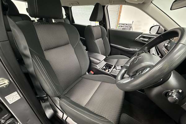 2022 Mitsubishi Outlander ES ZM