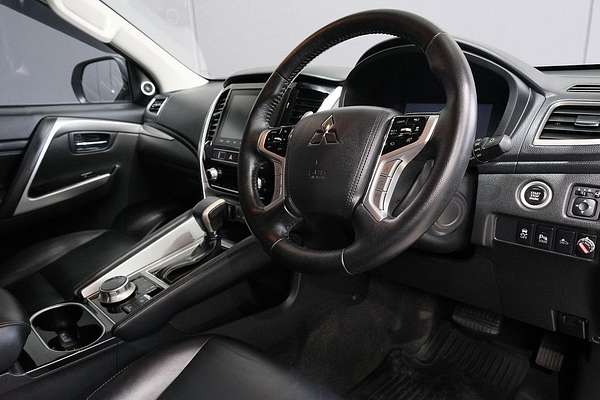 2022 Mitsubishi Pajero Sport GSR QF