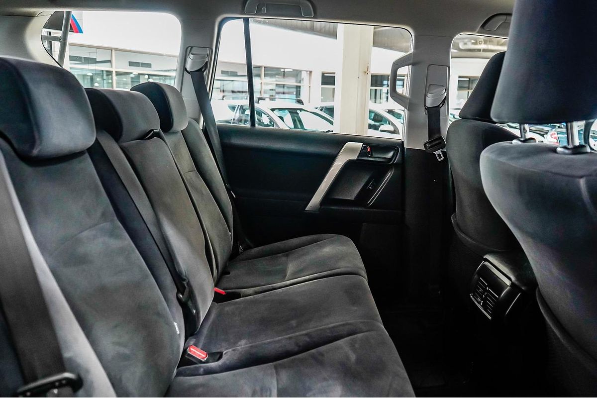 2017 Toyota Landcruiser Prado GX GDJ150R