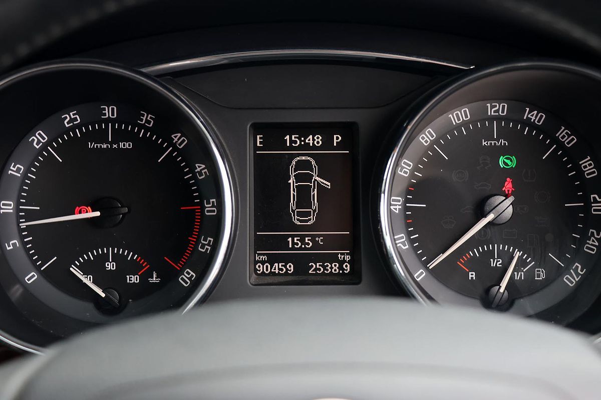 2013 SKODA Superb Elegance 125TDI 3T