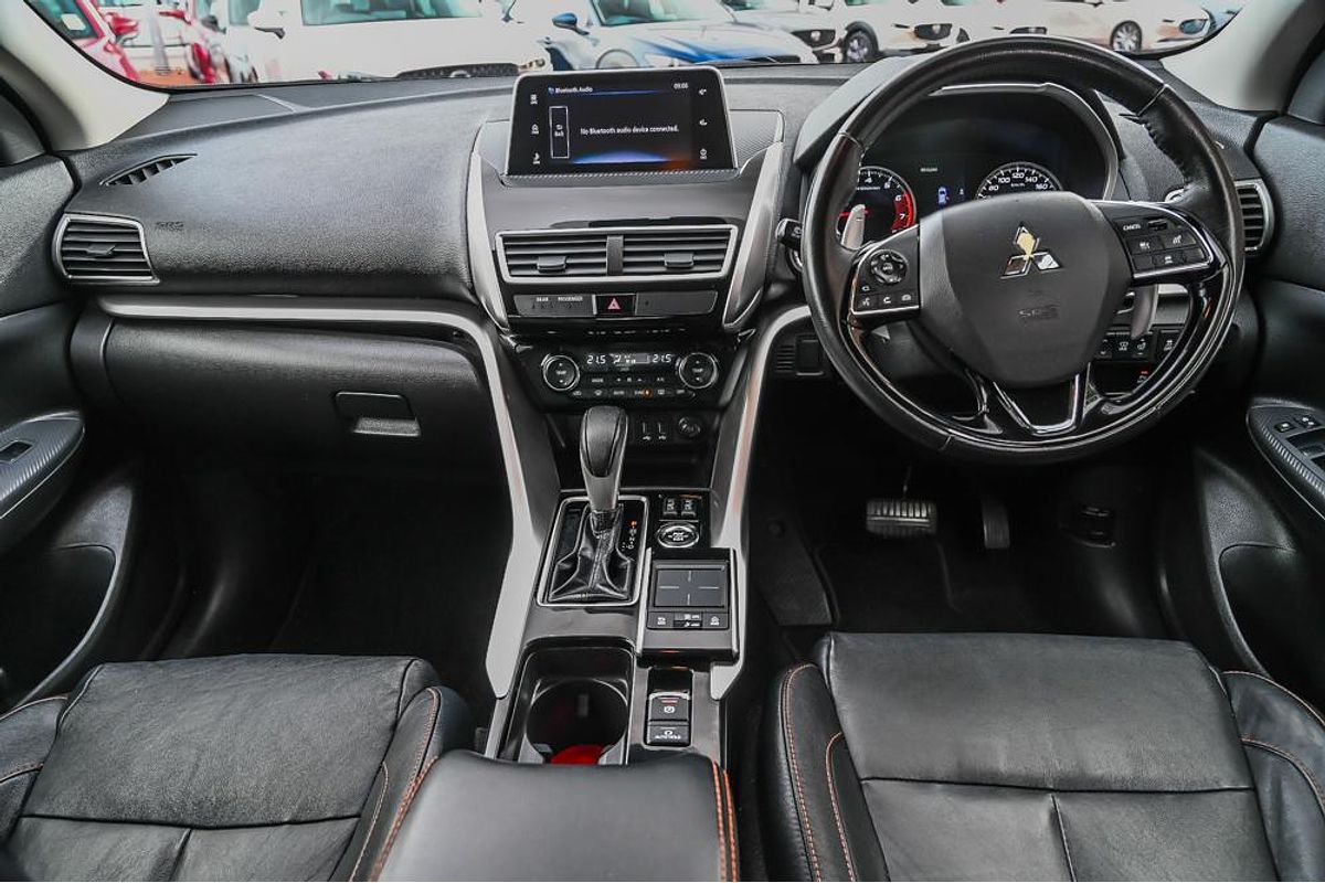 2017 Mitsubishi Eclipse Cross Exceed YA