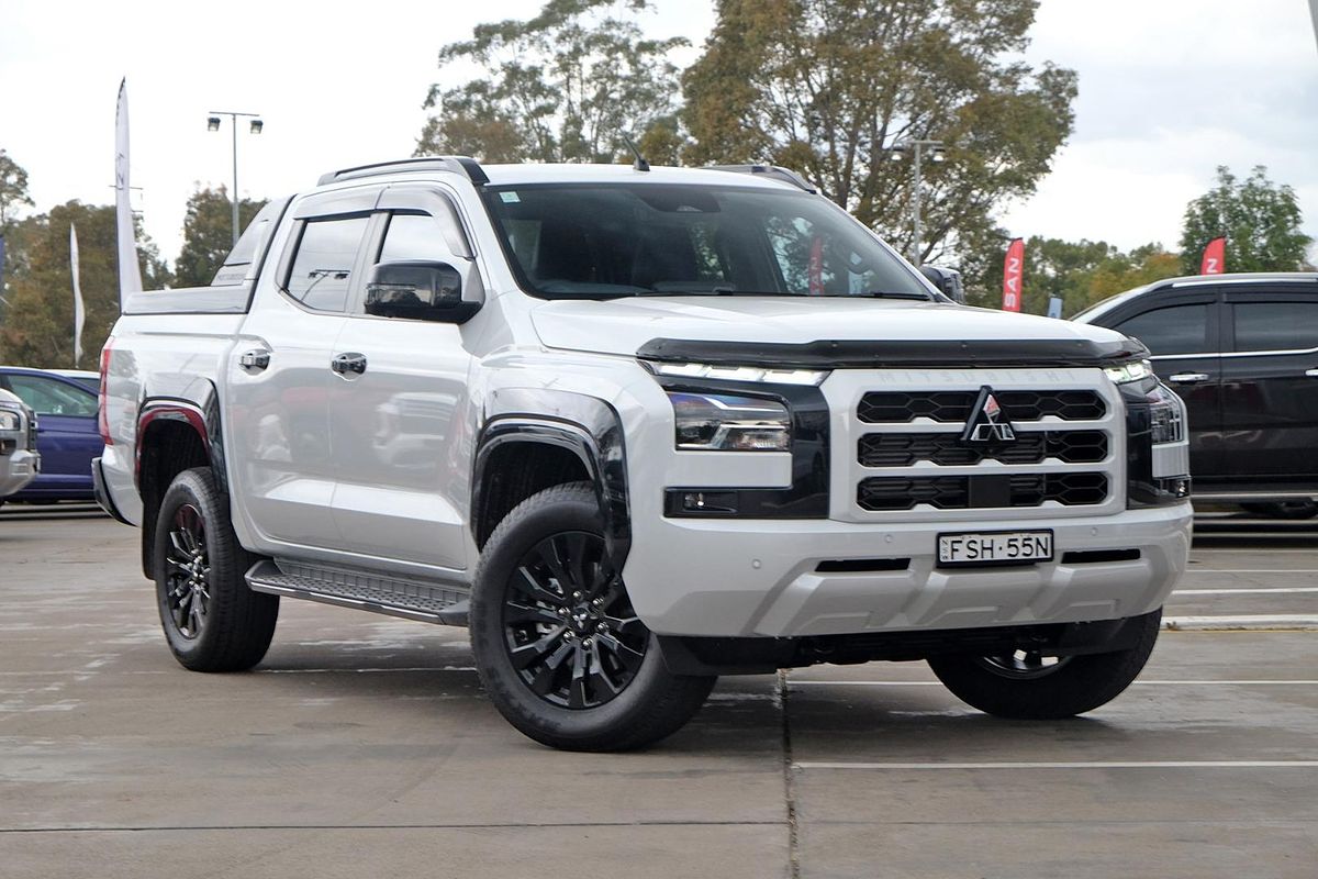 2025 Mitsubishi Triton GSR MV 4X4