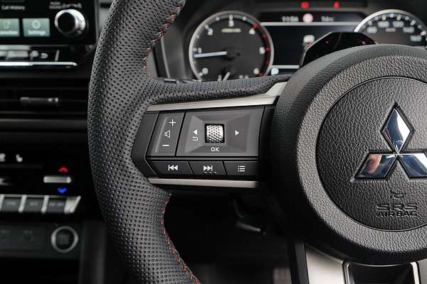 2025 Mitsubishi Triton GSR MV 4X4