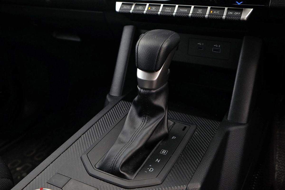 2024 Mitsubishi Triton GLX MV 4X4
