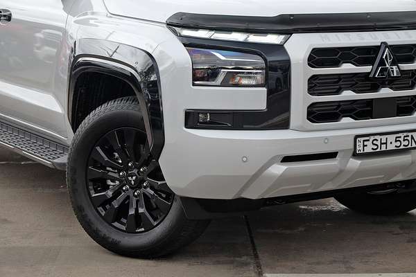 2025 Mitsubishi Triton GSR MV 4X4