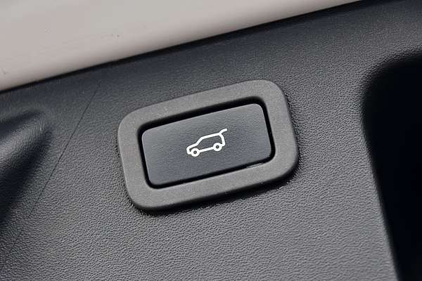 2019 Land Rover Discovery Sport Si4 177kW SE L550