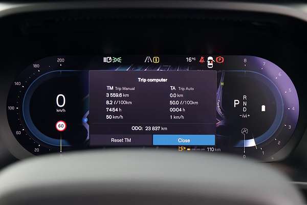 2024 Volvo XC40 Ultra B4 Dark