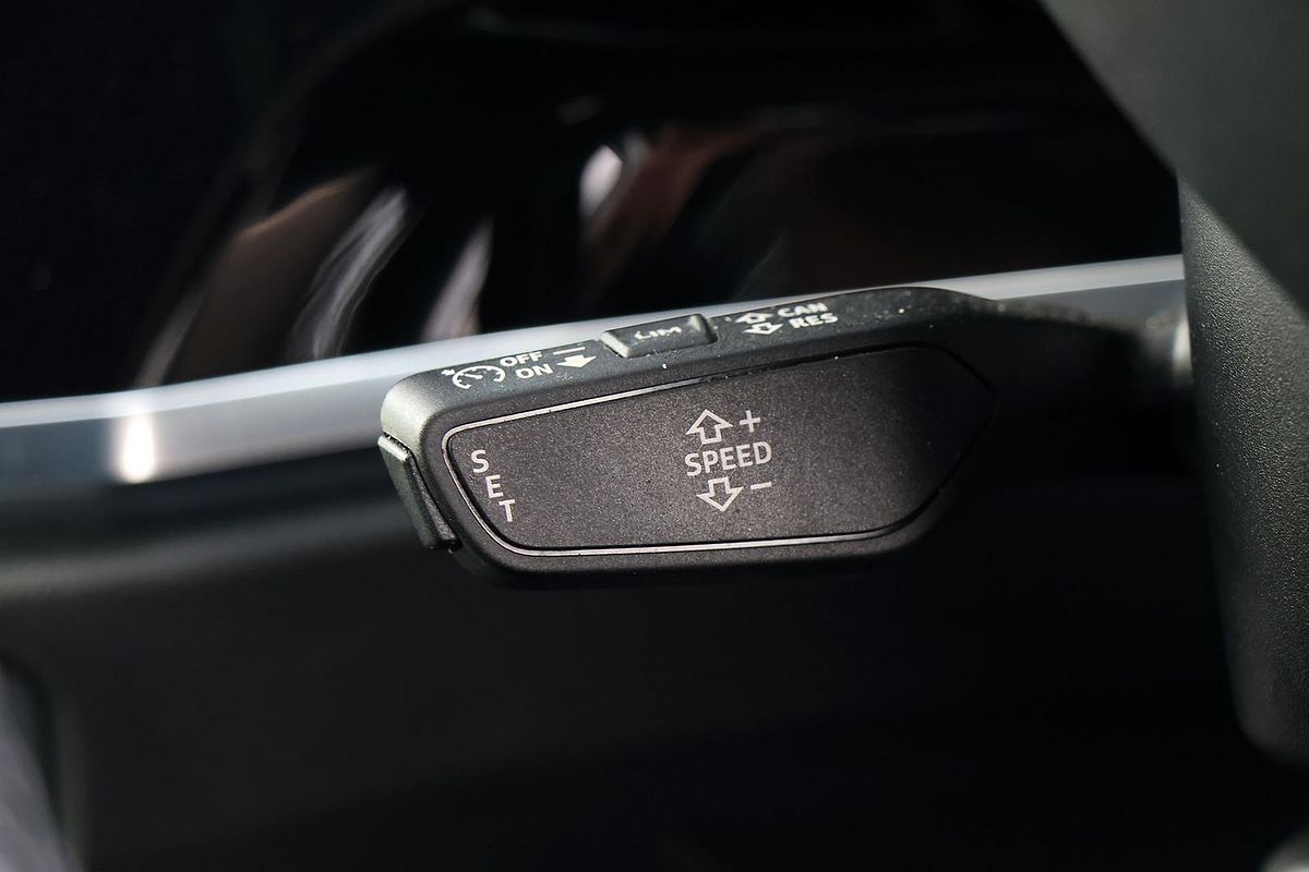 2022 Audi Q3 35 TFSI S line F3