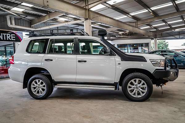 2017 Toyota Landcruiser GX VDJ200R