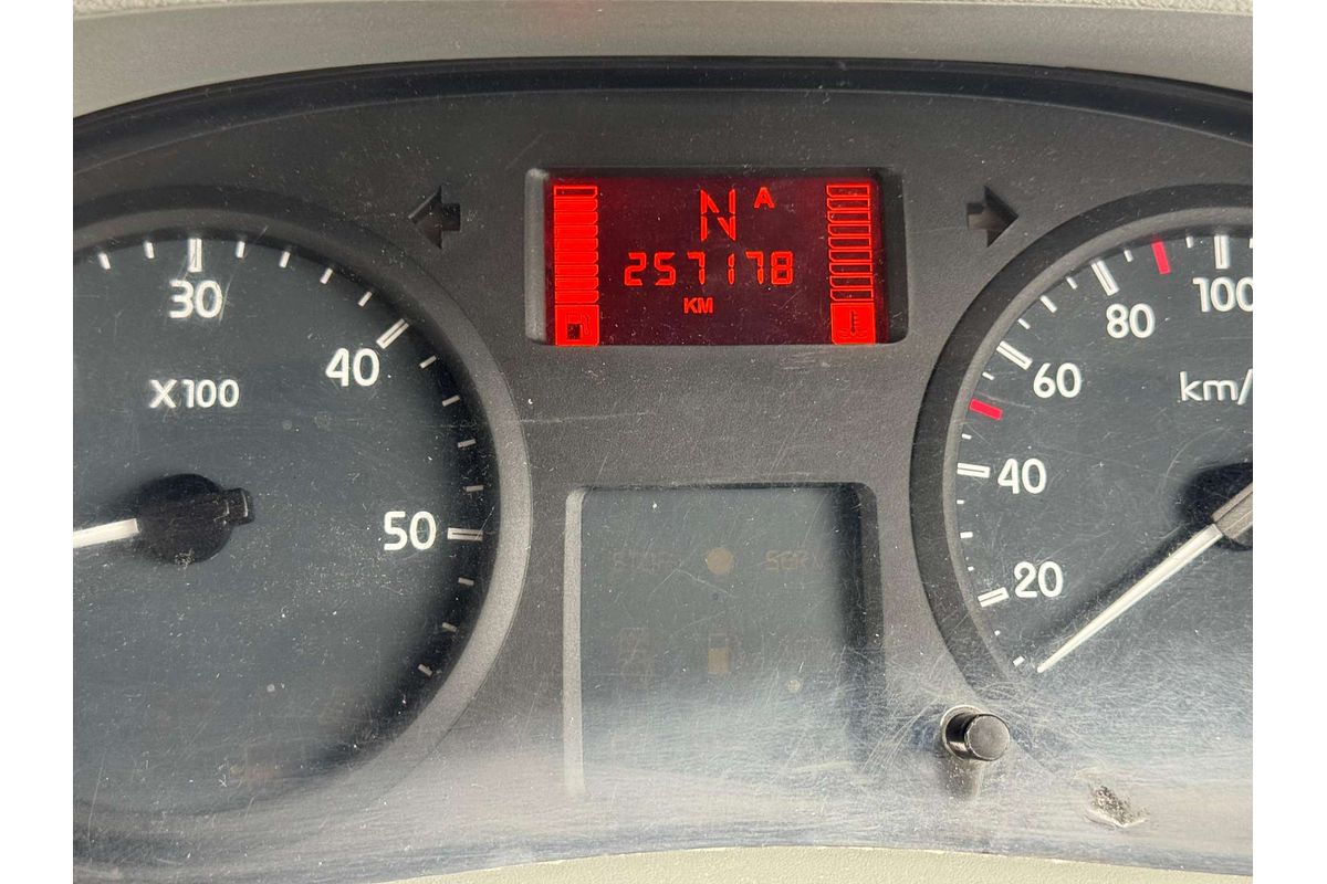 2009 Renault Master  X70 LWB