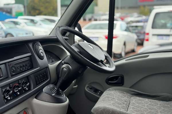 2009 Renault Master  X70 LWB