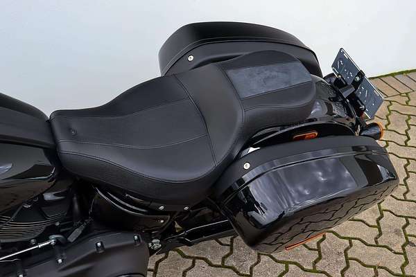 2023 Harley-Davidson Low Rider ST 117 (FXLRST) Softail