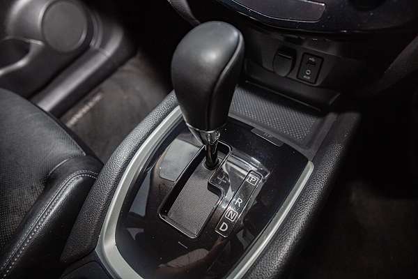 2015 Nissan X-TRAIL ST-L T32