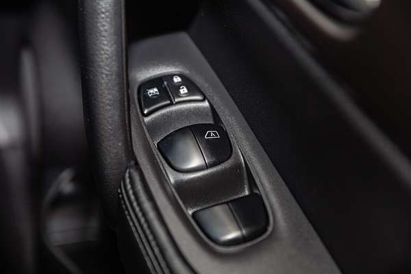 2015 Nissan X-TRAIL ST-L T32