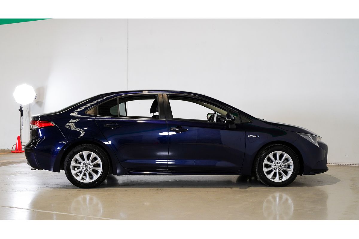2021 Toyota Corolla SX Hybrid ZWE211R