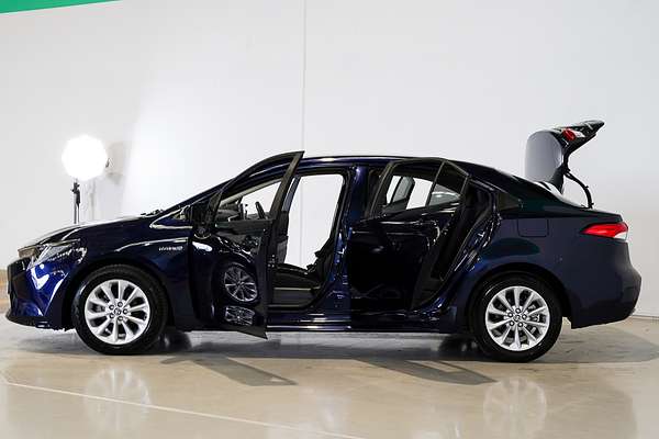 2021 Toyota Corolla SX Hybrid ZWE211R