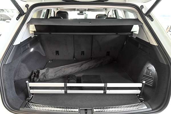 2025 Volkswagen Touareg 210TDI Elegance RC