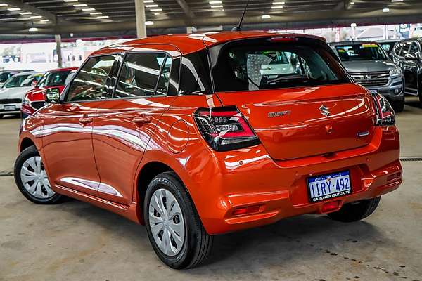 2024 Suzuki Swift Hybrid UZ
