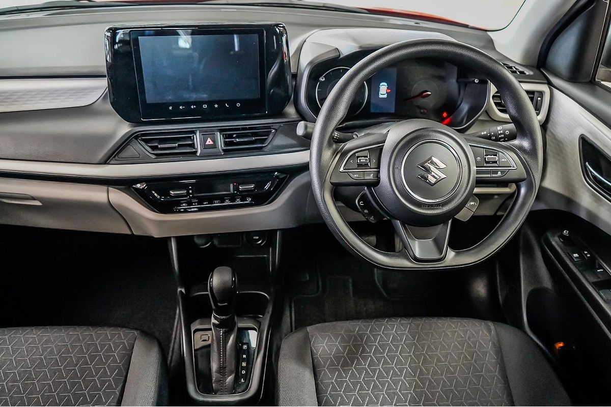 2024 Suzuki Swift Hybrid UZ