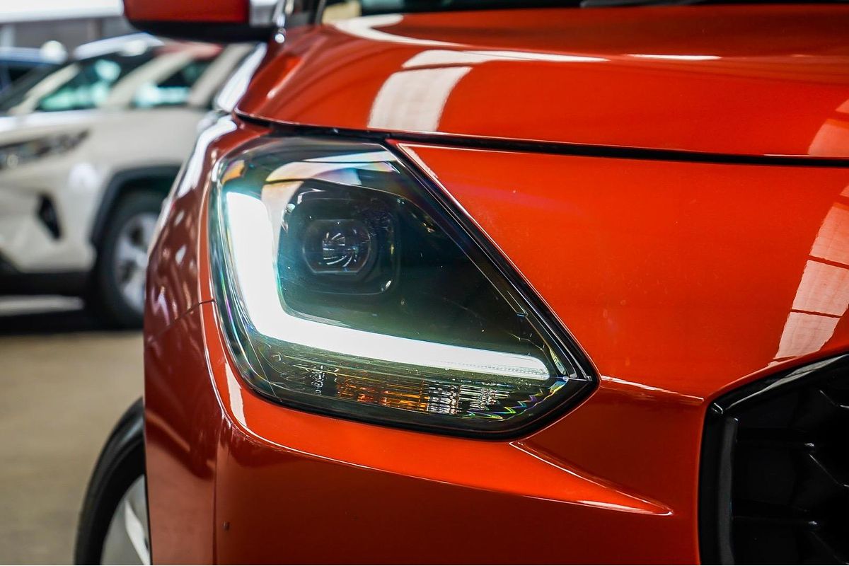 2024 Suzuki Swift Hybrid UZ