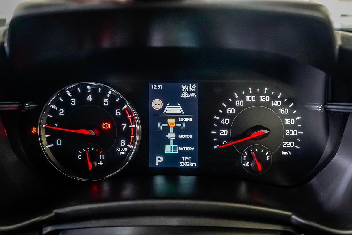 2024 Suzuki Swift Hybrid UZ