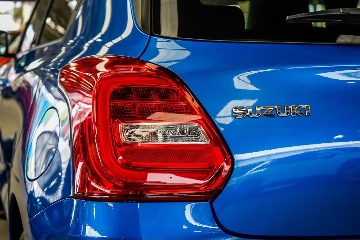 2024 Suzuki Swift GL Shadow AZ Series II