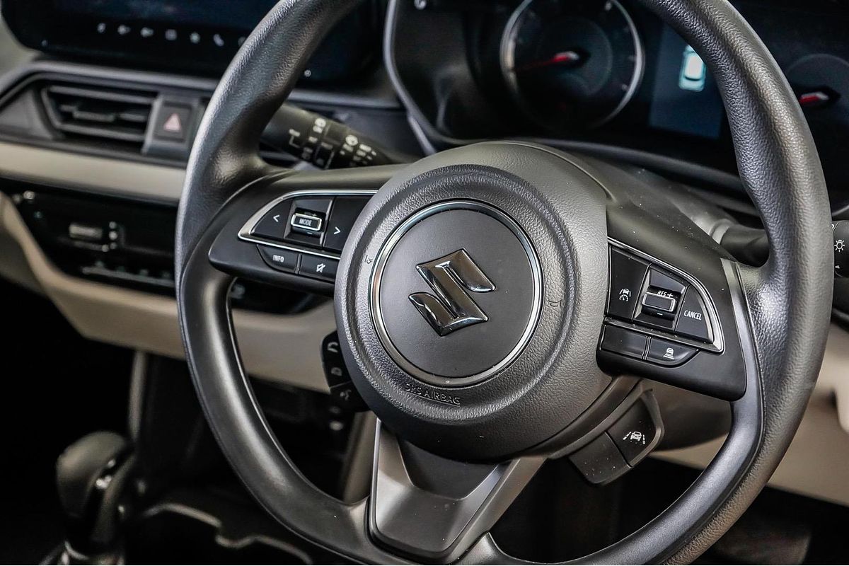 2024 Suzuki Swift Hybrid UZ