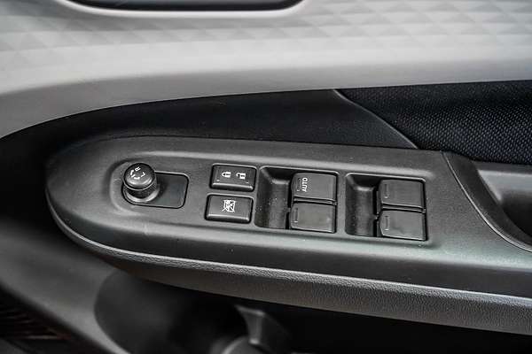 2024 Suzuki Swift Hybrid UZ