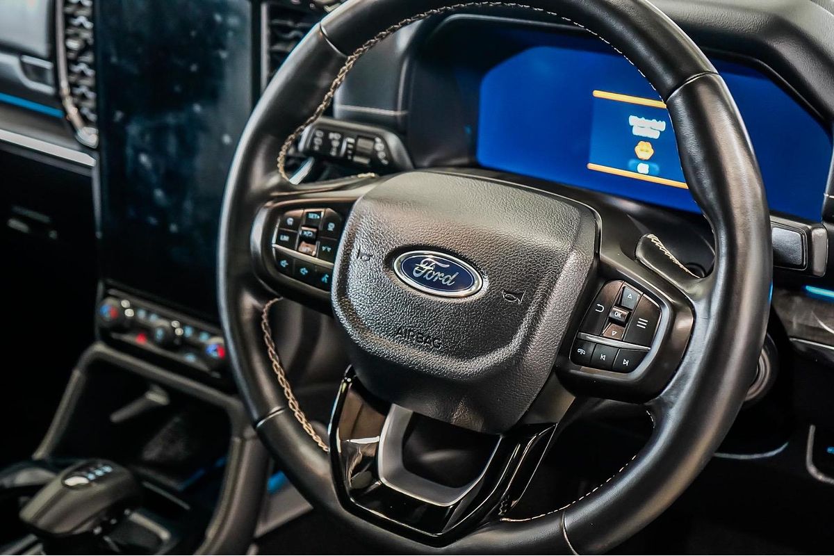 2024 Ford Everest Platinum 3.0L