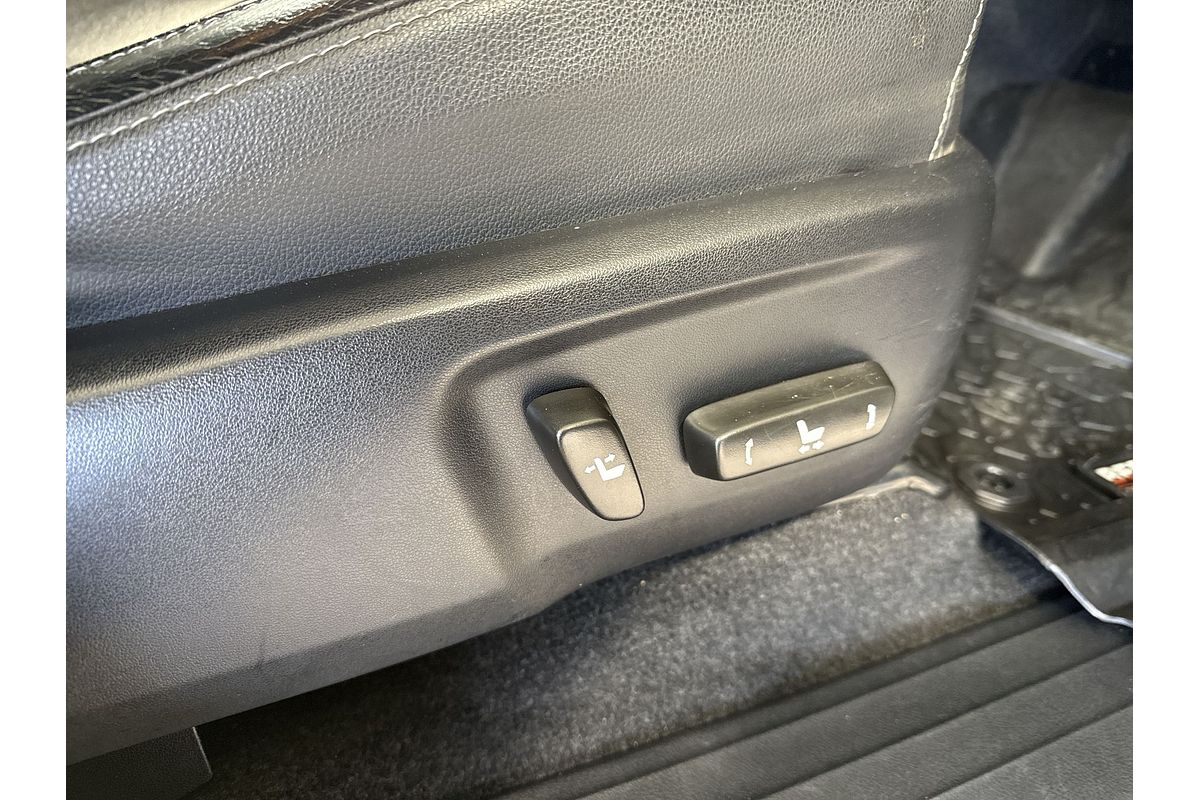 2019 Toyota Hilux Rogue GUN126R 4X4