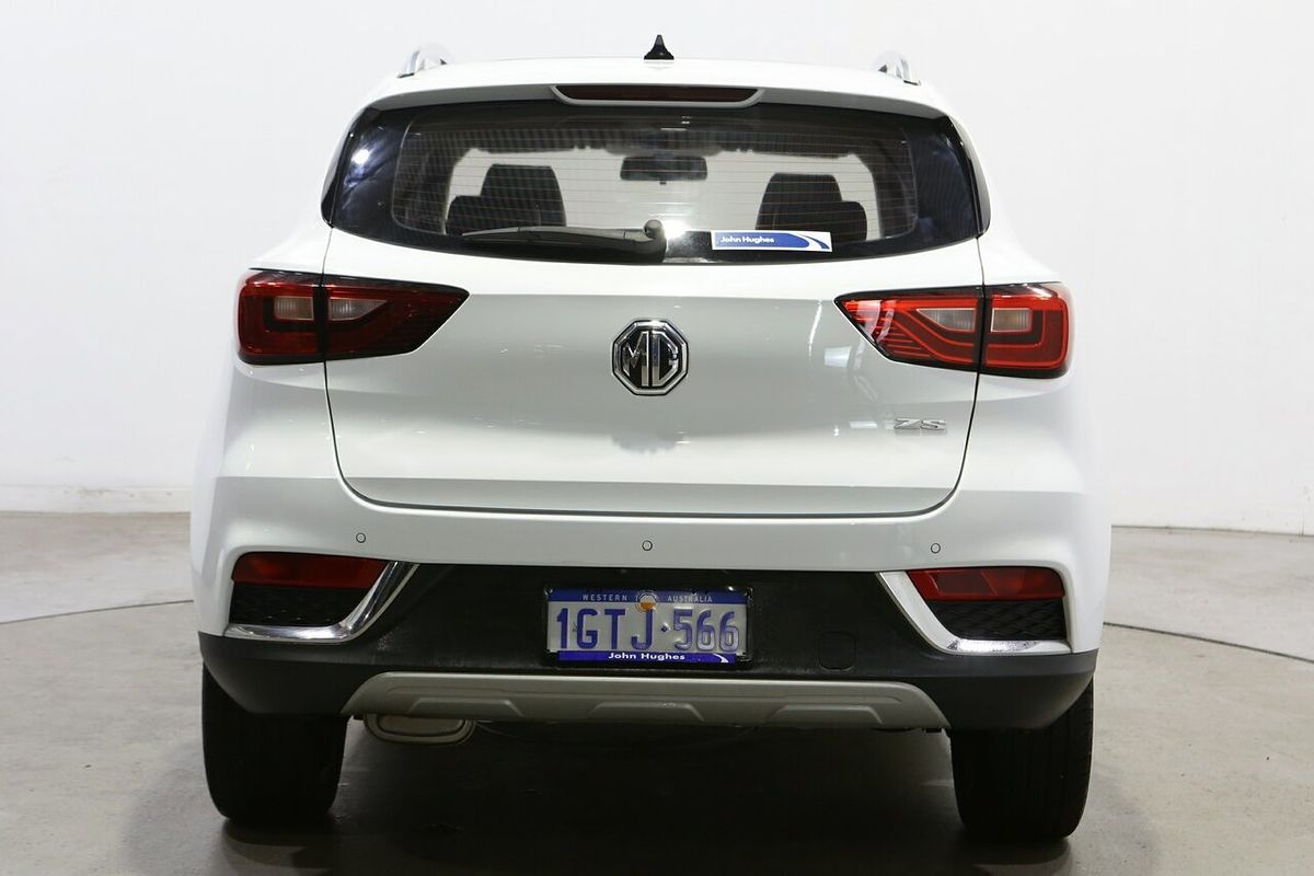 2018 MG ZS Essence AZS1