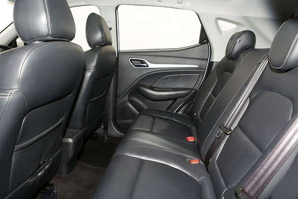 2018 MG ZS Essence AZS1